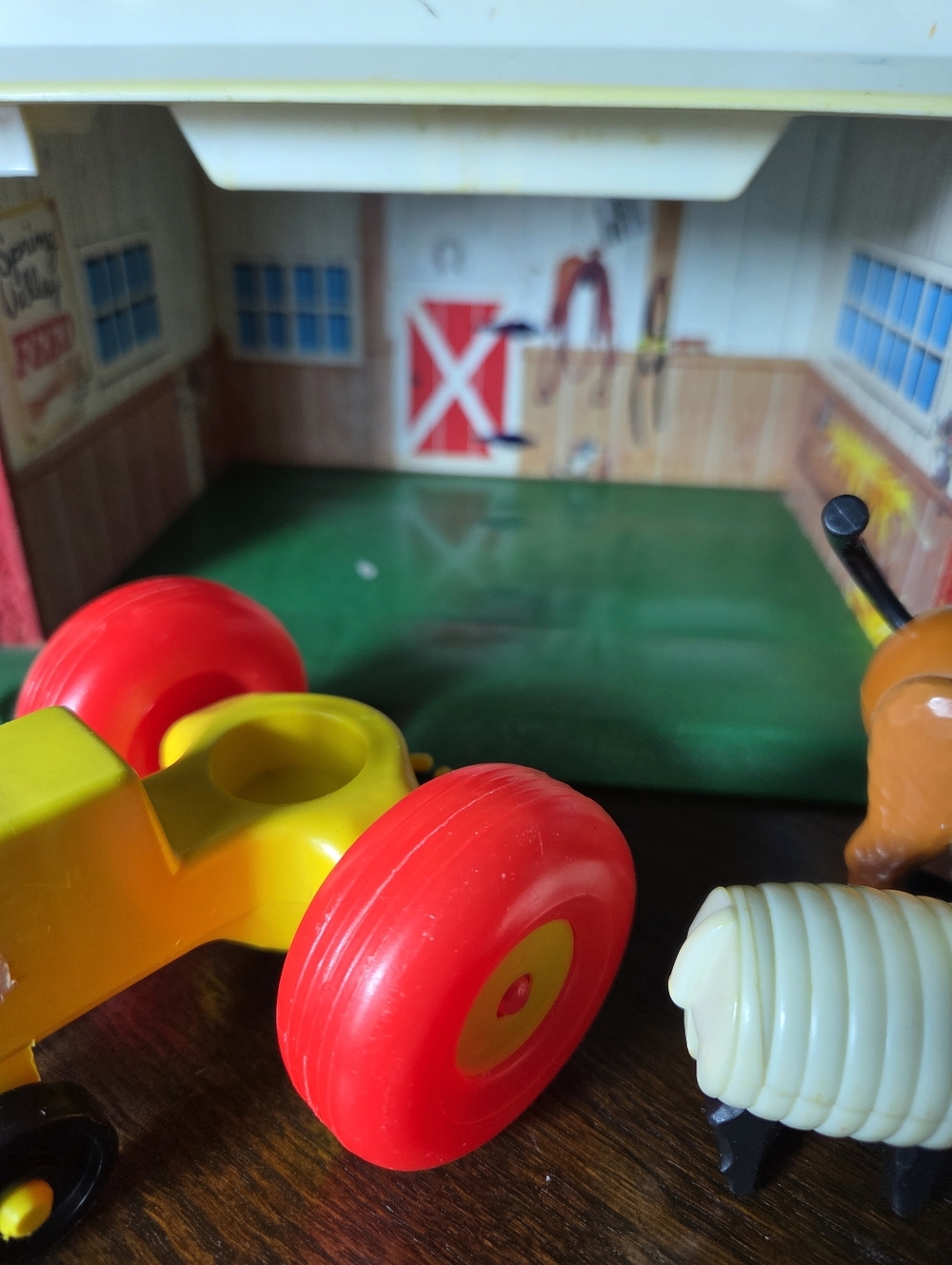 Fisher-Price Red, Yellow and Orange Classic Farm Playset with Figures - Picture 6 of 13
